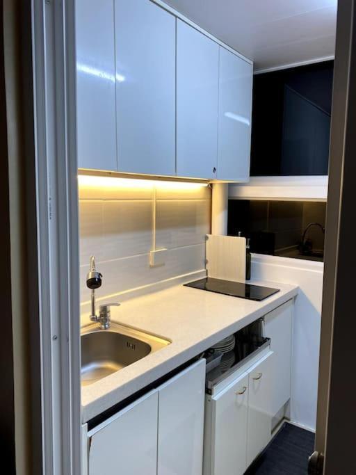 Cozy Unit In Zone Vill Condominium-montinola Subdivision * Baguio City